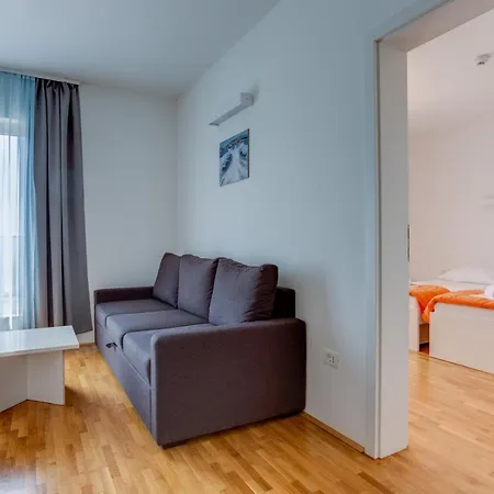 Auberge de jeunesse Kampus *