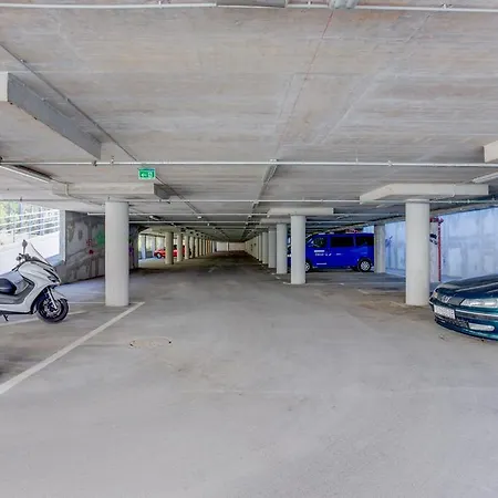 بيت شباب Kampus سبليت